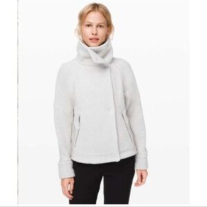 Lululemon show me the Sherpa jacket size 4